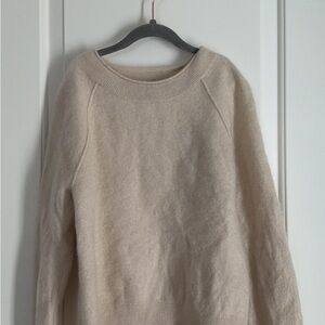 Banana Republic Cream Cashmere Sweater